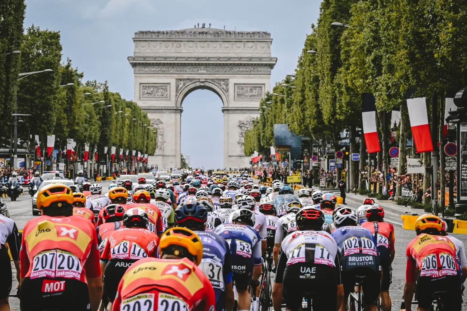 VITTEL® et le Tour de France : une histoire de passion et de vitalité 