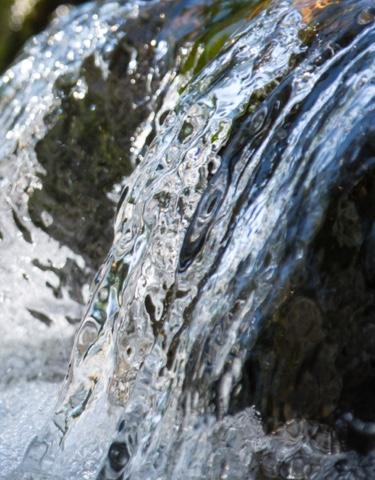 Vittel_composition_eau_minerale